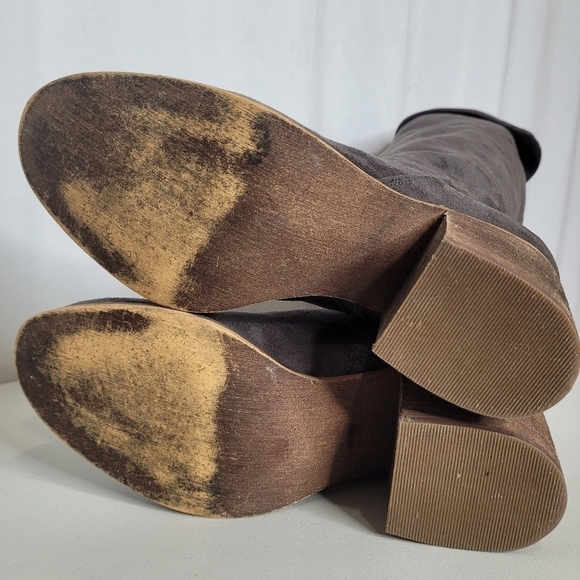 Melrose and Market Gray Faux Suede Over-The-Knee Stacked Heel Boots - Size 9.5 - Picture 13 of 16